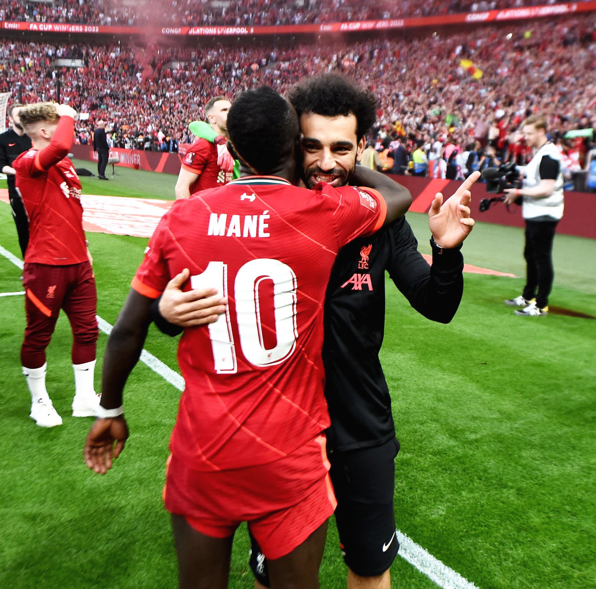 Liverpool will sell Mohamed Salah and keep Sadio Mane, claims Noel Whelan