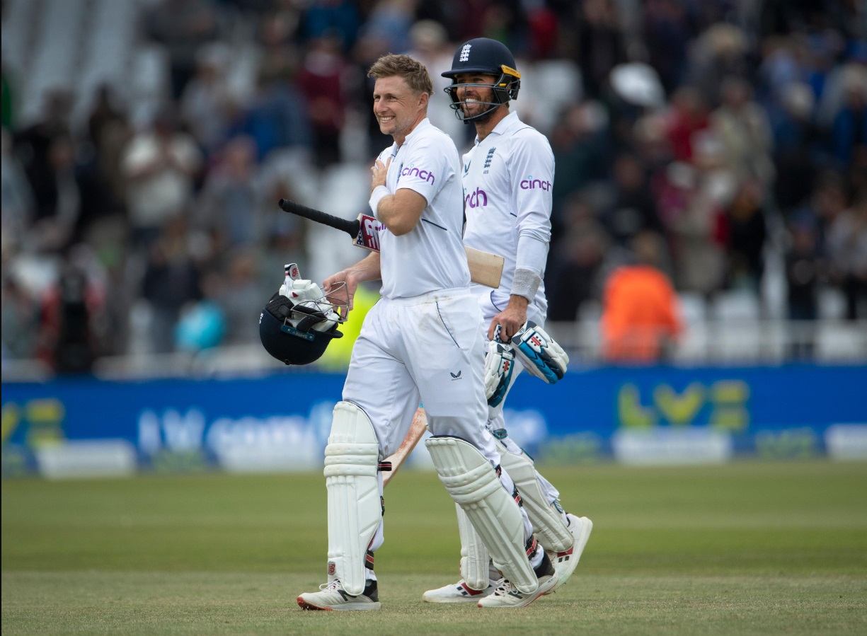 WATCH | Joe Root plays ‘outrageous’ reverse-scoop off Tim Southee during England’s 2nd Test vs New Zealand