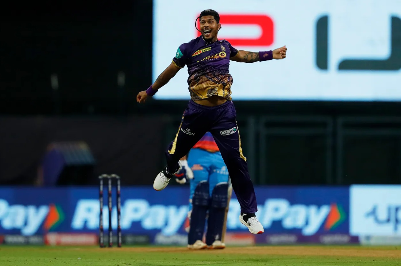 IPL 2022, DC vs KKR | Twitter reacts to Umesh Yadav’s sensational caught off his own bowling dismissing Prithvi Shaw