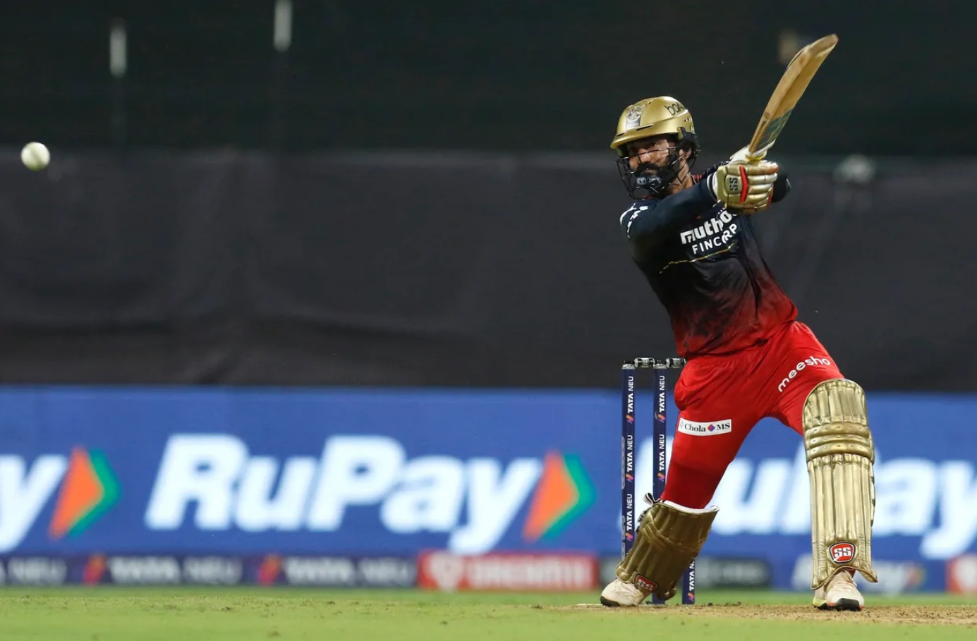 IPL 2022 | Dinesh Karthik can get in India’s playing XI only if he maintains his form throughout the season, opines Sanjay Manjrekar 