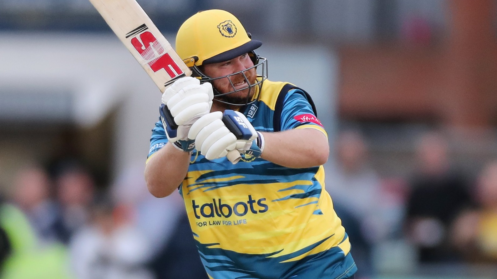 WATCH | Birmingham Bears’ Paul Stirling plunders 34 runs off an over in T20 Blast