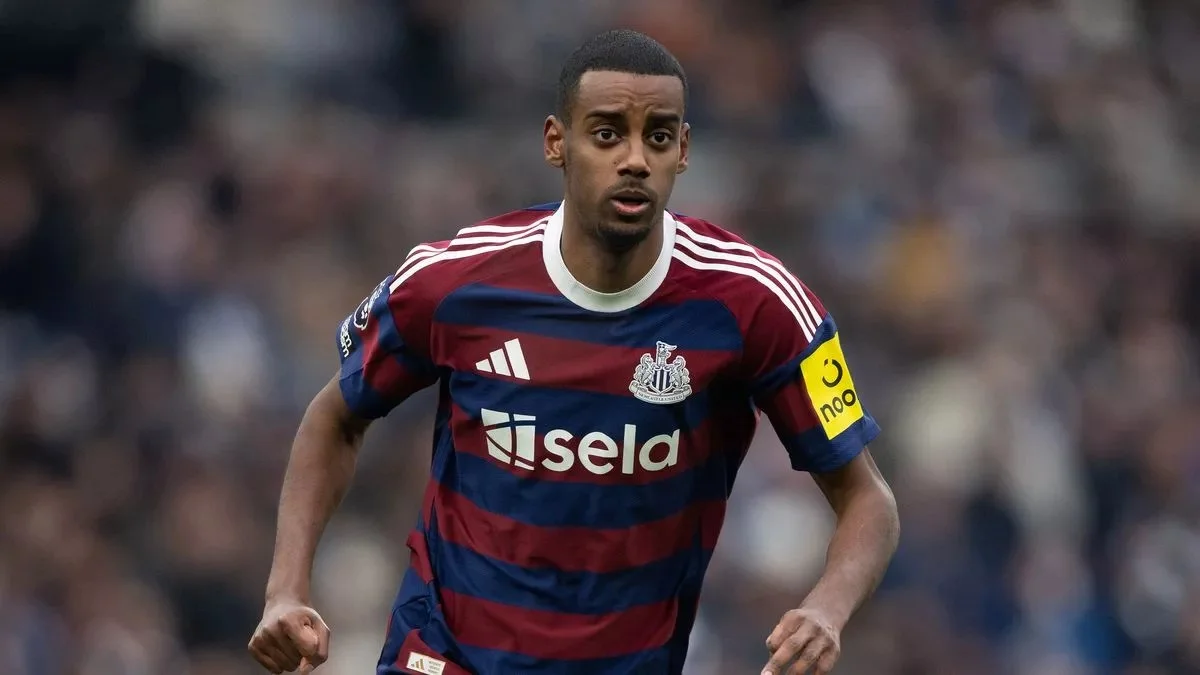 Arsenal Eye Alexander Isak as Manchester United Pursues Target